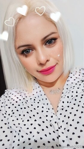 Danielleh23232 12042025 - Virtual Girlfriend Danielle Princess 23 - Onlyfans SiteRip
